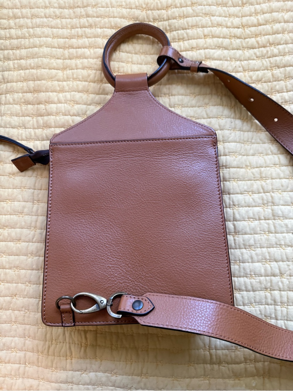 Women's Leather Crossbody Bag — camel/brown - Picture 2 of 3